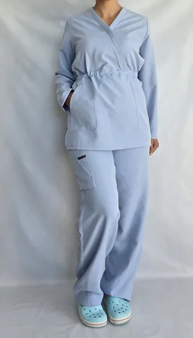 HIJABI Noor's scrub